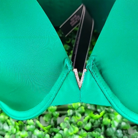 Victoria's Secret Womens Lined Padded Demi Bra Green Size 34DD - Picture 3 of 11